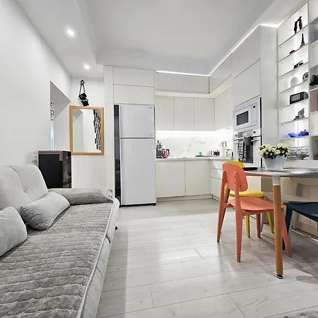 The Actors * טיראנה