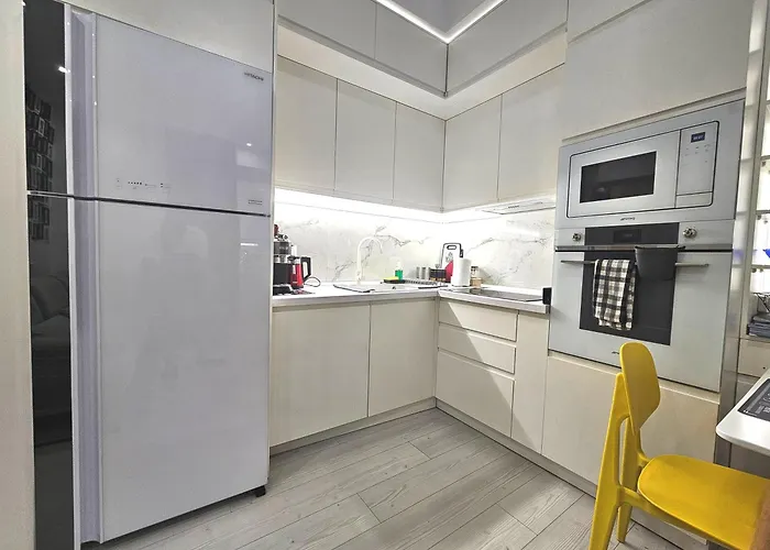 The Actors Τίρανα