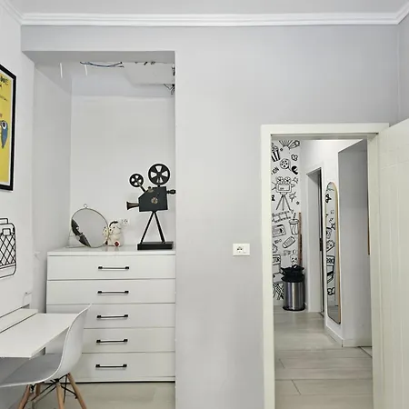 아파트 The Actors