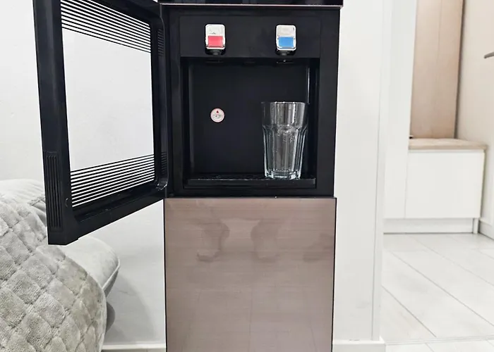 아파트 The Actors