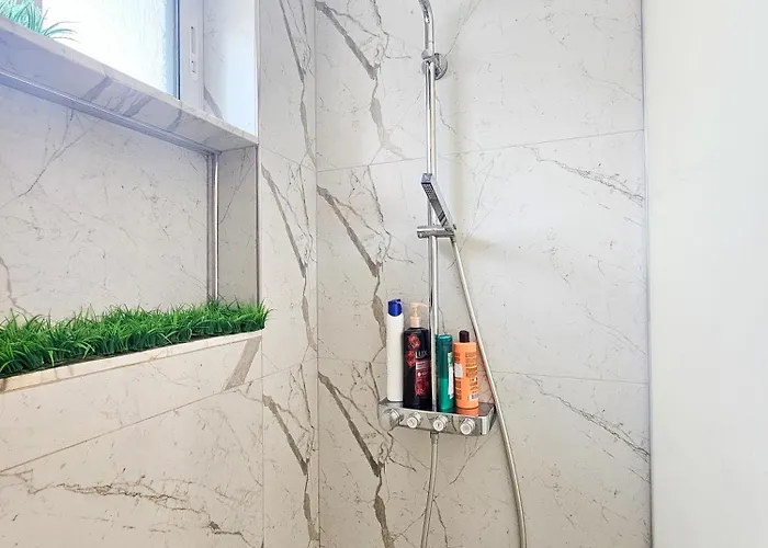 The Actors アパート *