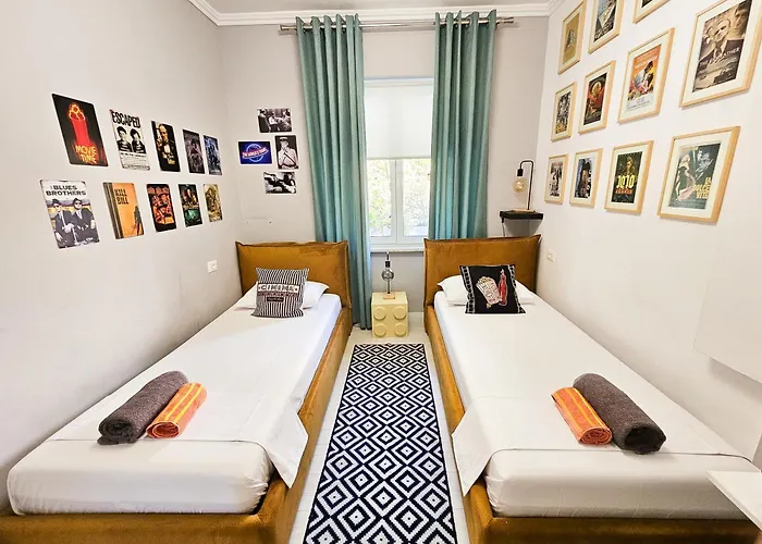 The Actors * ティラナ